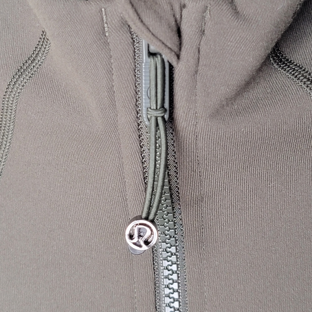 lululemon athletica Olive Green Form-Fitting Zip Jacket - Picture 8 of 9